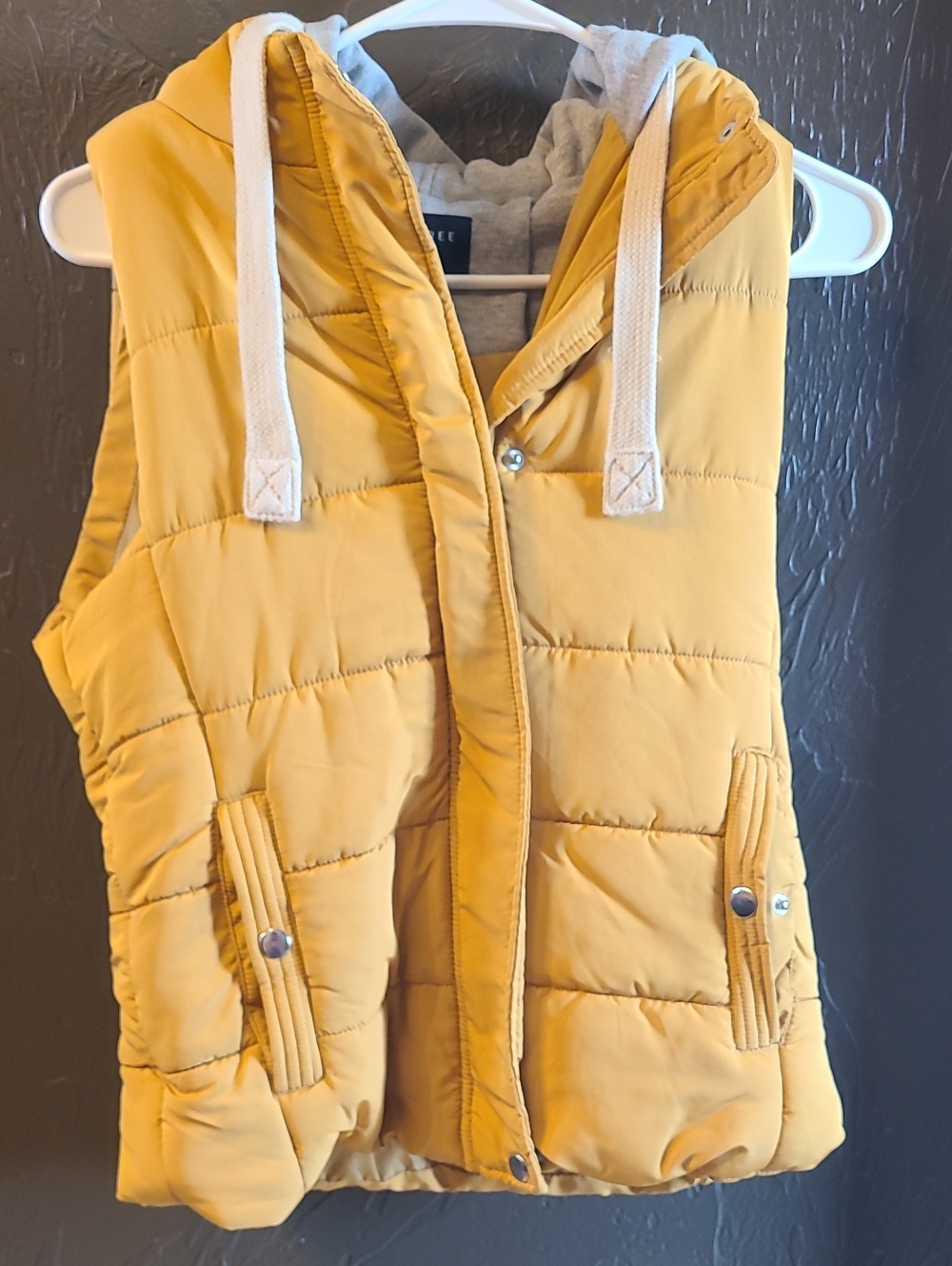 Hooded Puffer Vest - Mustard Yellow